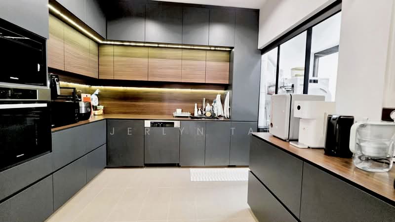 111A Alkaff Crescent, 111A Alkaff Crescent, Macpherson / Potong Pasir, 3 Bedrooms, 1,001 sqft, HDB Flat For Sale, by Jerlyn Tan, 500199797 - Kitchen - PropertyGuru.com.sg