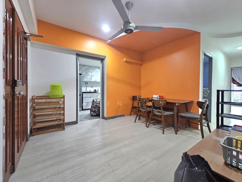 St Francis Court, 90 Saint Francis Road, Room Rental, 200 sqft, Apartment For Rent, by YAWEN TAY, 500199814 - Living Room - PropertyGuru.com.sg