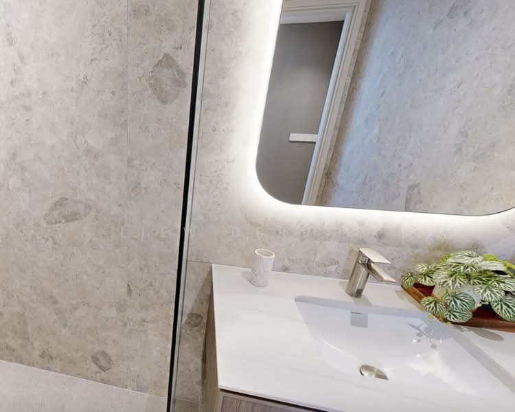 Bagnall Haus, 811 Upper East Coast Road, 4 Bedrooms, 1,249 sqft, Condominium For Sale, by Liew Derrick, 500199817 - Bathroom - PropertyGuru.com.sg