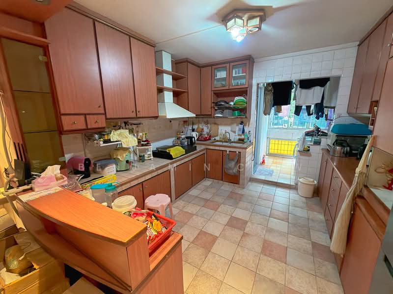 860 Woodlands Street 83, 860 Woodlands Street 83, 4 Bedrooms, 1,141 sqft, HDB Flat For Sale, by Benjamin Chew, 500199820 - Kitchen - PropertyGuru.com.sg
