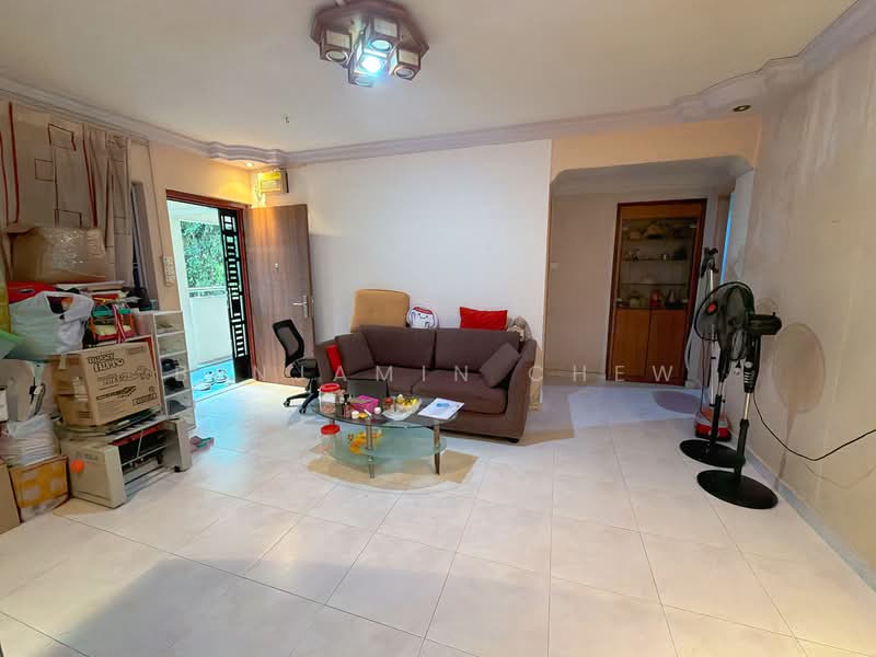 860 Woodlands Street 83, 860 Woodlands Street 83, 4 Bedrooms, 1,141 sqft, HDB Flat For Sale, by Benjamin Chew, 500199820 - Living Room - PropertyGuru.com.sg