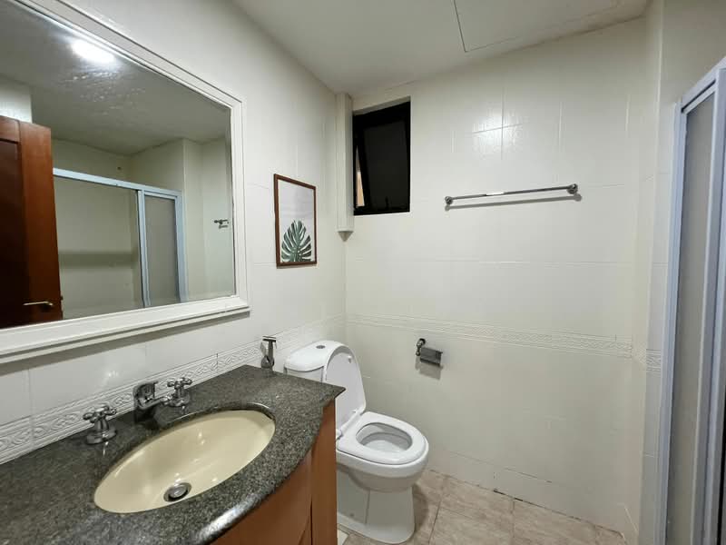 Eastpoint Green, 3 Simei Street 3, Room Rental, 120 sqft, Condominium For Rent, by June Ling, 500199829 - Bathroom - PropertyGuru.com.sg