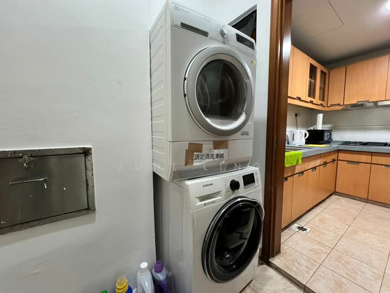 Eastpoint Green, 3 Simei Street 3, Room Rental, 120 sqft, Condominium For Rent, by June Ling, 500199829 - Kitchen - PropertyGuru.com.sg