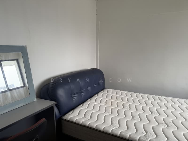 607 Clementi West Street 1, 607 Clementi West Street 1, Room Rental, 240 sqft, HDB Flat For Rent, by Bryan Leow, 500199835 - Bedroom - PropertyGuru.com.sg