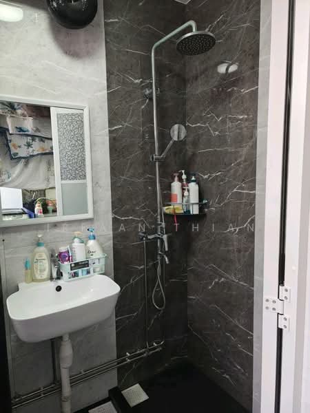 727 Jurong West Avenue 5, 727 Jurong West Avenue 5, 3 Bedrooms, 1,302 sqft, HDB Flat For Sale, by Irfaan Thian, 500199837 - PropertyGuru.com.sg