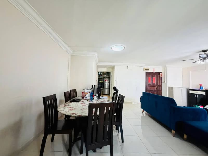 323 Sembawang Close, 323 Sembawang Close, 3 Bedrooms, 1,292 sqft, HDB Flat For Sale, by DON SIDHU, 500199842 - Dining Room - PropertyGuru.com.sg