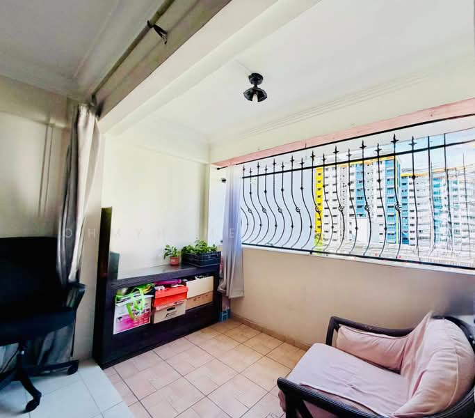 323 Sembawang Close, 323 Sembawang Close, 3 Bedrooms, 1,292 sqft, HDB Flat For Sale, by DON SIDHU, 500199842 - Balcony - PropertyGuru.com.sg