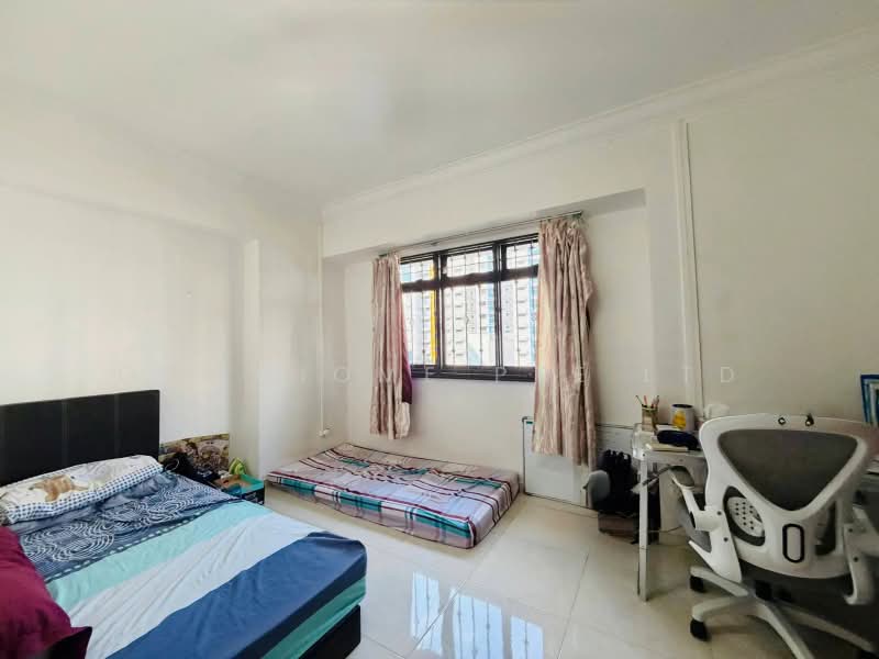 323 Sembawang Close, 323 Sembawang Close, 3 Bedrooms, 1,292 sqft, HDB Flat For Sale, by DON SIDHU, 500199842 - Bedroom - PropertyGuru.com.sg