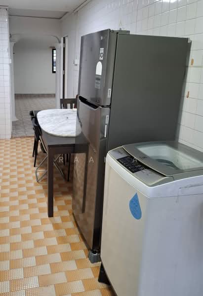 547 Ang Mo Kio Avenue 10, 547 Ang Mo Kio Avenue 10, 3 Bedrooms, 98 sqft, HDB Flat For Rent, by Raam A, 500199848 - Kitchen - PropertyGuru.com.sg