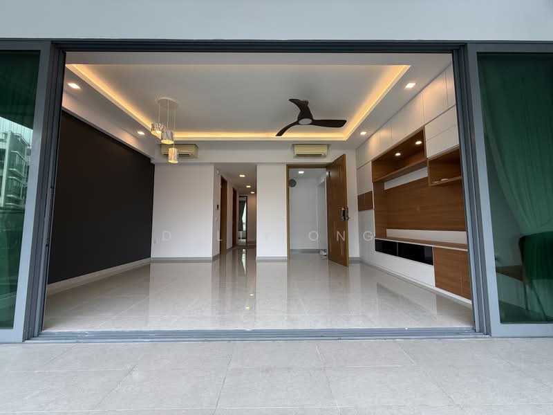 The Beverly, 45 Toh Tuck Road, 2 Bedrooms, 1,130 sqft, Apartment For Rent, by Dolly Ong, 500199859 - Living Room - PropertyGuru.com.sg