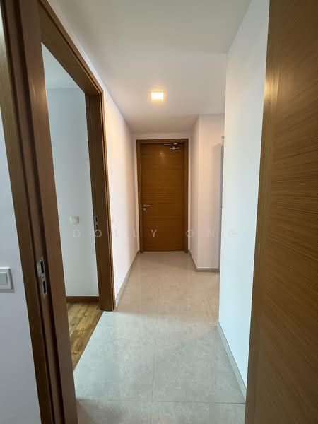 The Beverly, 45 Toh Tuck Road, 2 Bedrooms, 1,130 sqft, Apartment For Rent, by Dolly Ong, 500199859 - Corridor - PropertyGuru.com.sg