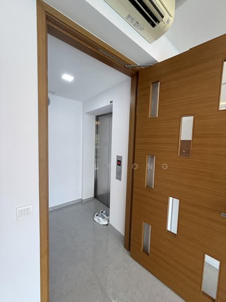 The Beverly, 45 Toh Tuck Road, 2 Bedrooms, 1,130 sqft, Apartment For Rent, by Dolly Ong, 500199859 - Entrance - PropertyGuru.com.sg