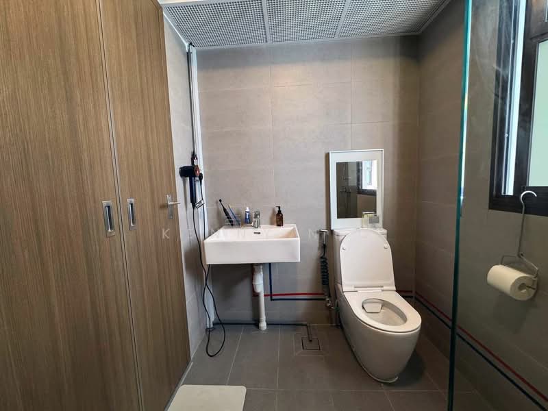 95A circuit road, , 2 Bedrooms, 990 sqft, HDB Flat For Rent, by Kenny Neo, 500199865 - Bathroom - PropertyGuru.com.sg