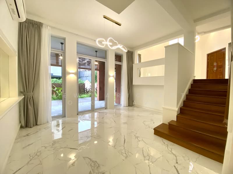 Chancery Lane, Chancery Lane, 5 Bedrooms, 4,000 sqft, Semi-Detached House For Rent, by Paew Parichart Vongvitavat, 500199877 - Dining Room - PropertyGuru.com.sg