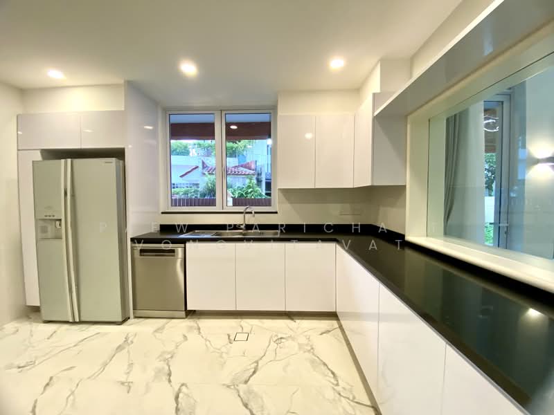 Chancery Lane, Chancery Lane, 5 Bedrooms, 4,000 sqft, Semi-Detached House For Rent, by Paew Parichart Vongvitavat, 500199877 - Kitchen - PropertyGuru.com.sg