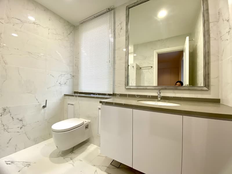 Chancery Lane, Chancery Lane, 5 Bedrooms, 4,000 sqft, Semi-Detached House For Rent, by Paew Parichart Vongvitavat, 500199877 - Attached Bathroom 3 - PropertyGuru.com.sg