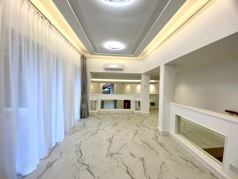 Chancery Lane, Chancery Lane, 5 Bedrooms, 4,000 sqft, Semi-Detached House For Rent, by Paew Parichart Vongvitavat, 500199877 - Family Room - PropertyGuru.com.sg