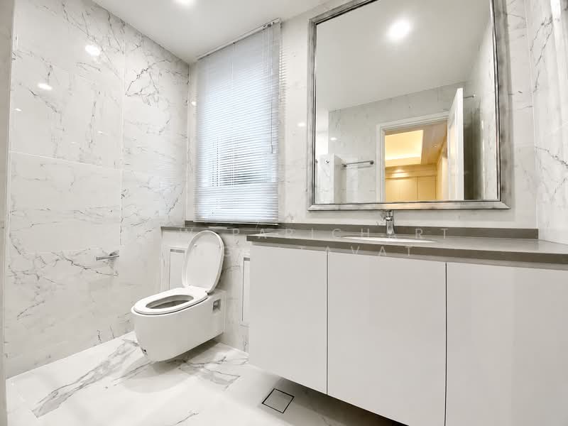 Chancery Lane, Chancery Lane, 5 Bedrooms, 4,000 sqft, Semi-Detached House For Rent, by Paew Parichart Vongvitavat, 500199877 - Bathroom - PropertyGuru.com.sg