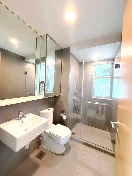 Domain 21, 21 Delta Road, 3 Bedrooms, 1,281 sqft, Condominium For Rent, by Michelle Chia, 500199878 - Common Bathroom - PropertyGuru.com.sg