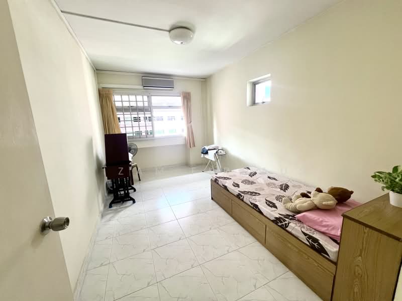 749 Pasir Ris Street 71, 749 Pasir Ris Street 71, Room Rental, 185 sqft, HDB Flat For Rent, by Nizam Firdaus, 500199881 - Bedroom - PropertyGuru.com.sg