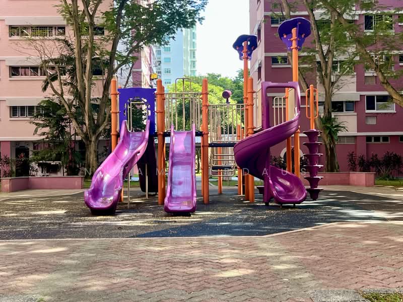 749 Pasir Ris Street 71, 749 Pasir Ris Street 71, Room Rental, 185 sqft, HDB Flat For Rent, by Nizam Firdaus, 500199881 - Exterior - PropertyGuru.com.sg