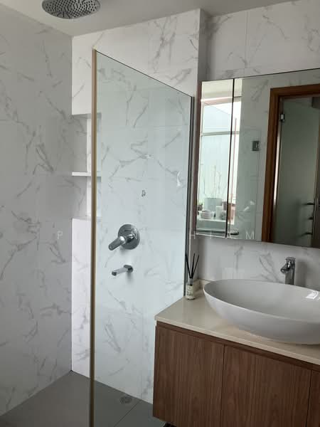 The Jade, 9 Bukit Batok Central Link, 2 Bedrooms, 1,012 sqft, Condominium For Sale, by Perin Chiam, 500199884 - Bathroom - PropertyGuru.com.sg