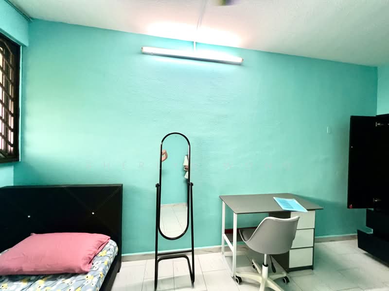 921 Jurong West Street 92, 921 Jurong West Street 92, Room Rental, 150 sqft, HDB Flat For Rent, by Sherlyn Wong, 500199887 - Bedroom - PropertyGuru.com.sg