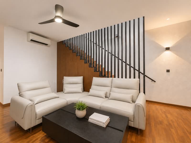Serangoon Garden Estate, Bodmin/ Bloxhome/ Borthwick/ Brockhampton/ Blandford/ Burghley Drive, Hougang / Punggol / Sengkang, 6 Bedrooms, 5,800 sqft, Semi-Detached House For Sale, by Chris Chiang, 500199896 - Family area - PropertyGuru.com.sg