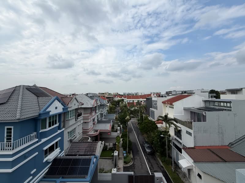 Sirat Place $1,4xx psf, Freehold 3-Storey Corner Terrace along a cul-de-sac, One of the Cheapest FH Corner-Terraces in Kovan, District 19, Hougang / Punggol / Sengkang, 5 Bedrooms, 2,620 sqft, Corner Terrace For Sale, by William Hong, 500199911 - Exterior - PropertyGuru.com.sg