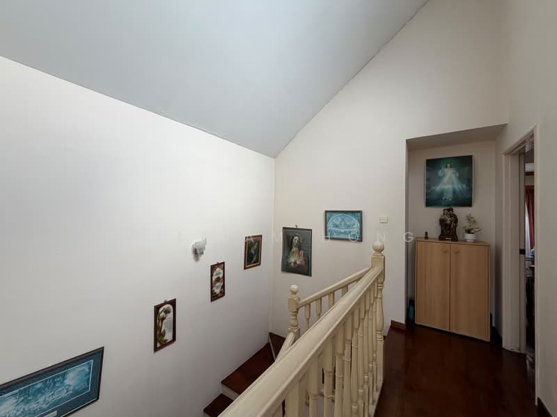 Sirat Place $1,4xx psf, Freehold 3-Storey Corner Terrace along a cul-de-sac, One of the Cheapest FH Corner-Terraces in Kovan, District 19, Hougang / Punggol / Sengkang, 5 Bedrooms, 2,620 sqft, Corner Terrace For Sale, by William Hong, 500199911 - Interior - PropertyGuru.com.sg