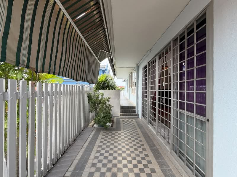Sirat Place $1,4xx psf, Freehold 3-Storey Corner Terrace along a cul-de-sac, One of the Cheapest FH Corner-Terraces in Kovan, District 19, Hougang / Punggol / Sengkang, 5 Bedrooms, 2,620 sqft, Corner Terrace For Sale, by William Hong, 500199911 - Exterior - PropertyGuru.com.sg