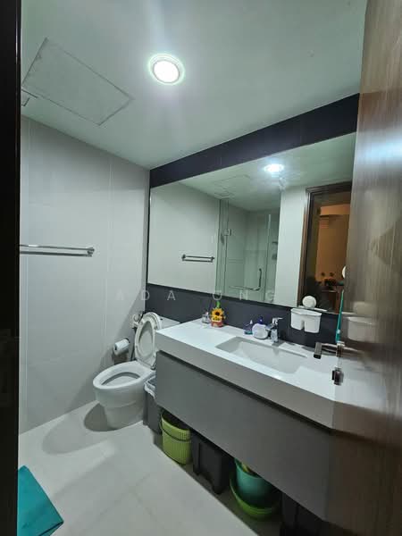 River Isles, Punggol Central, Room Rental, 120 sqft, Condominium For Rent, by Ada Ong, 500199917 - Bathroom - PropertyGuru.com.sg