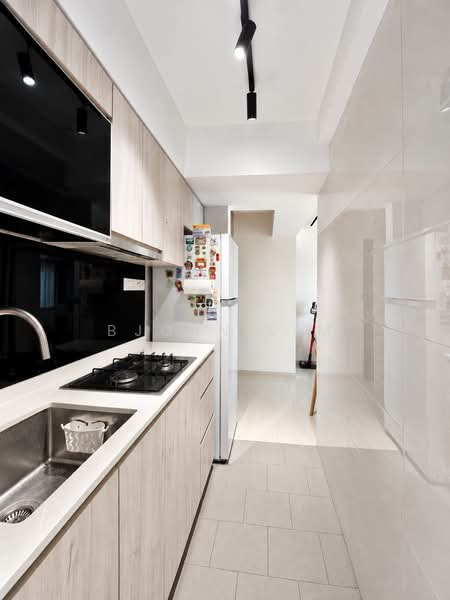 311C Clementi Avenue 4, 311C Clementi Avenue 4, 3 Bedrooms, 883 sqft, HDB Flat For Sale, by Bjorn Lim, 500199922 - Kitchen - PropertyGuru.com.sg