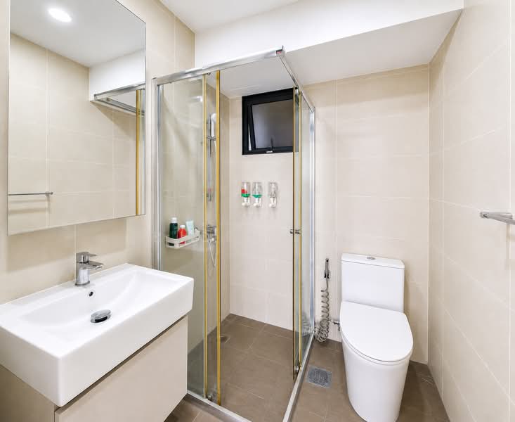 311C Clementi Avenue 4, 311C Clementi Avenue 4, 3 Bedrooms, 883 sqft, HDB Flat For Sale, by Bjorn Lim, 500199922 - Bathroom - PropertyGuru.com.sg
