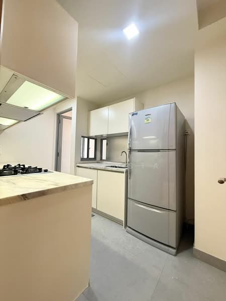 Atrium Residences, 1 Lorong 28 Geylang, 4 Bedrooms, 1,227 sqft, Apartment For Rent, by Lyn Hsia, 500199923 - Kitchen - PropertyGuru.com.sg