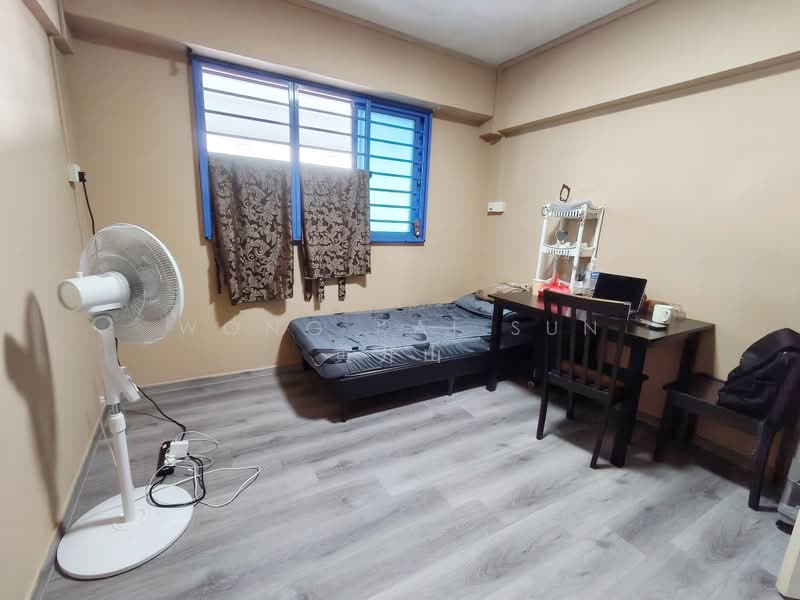 412 Saujana Road, 412 Saujana Road, 3 Bedrooms, 904 sqft, HDB Flat For Sale, by Wong Kai Sun  黄开山, 500199924 - Bedroom 3 - PropertyGuru.com.sg