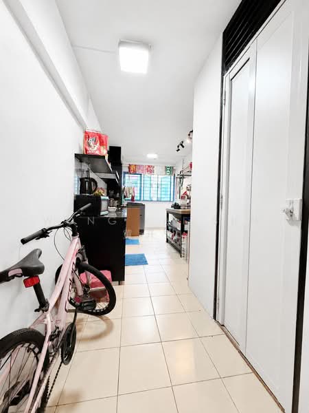 412 Saujana Road, 412 Saujana Road, 3 Bedrooms, 904 sqft, HDB Flat For Sale, by Wong Kai Sun  黄开山, 500199924 - Kitchen - PropertyGuru.com.sg