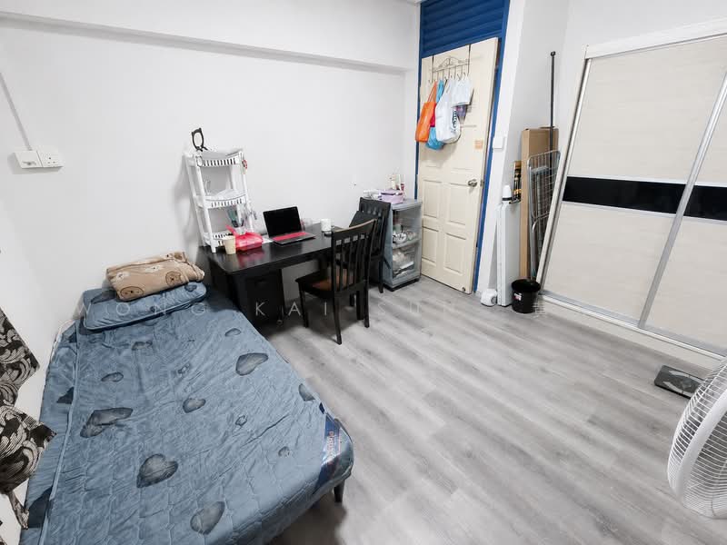 412 Saujana Road, 412 Saujana Road, 3 Bedrooms, 904 sqft, HDB Flat For Sale, by Wong Kai Sun  黄开山, 500199924 - Bedroom 3 - PropertyGuru.com.sg