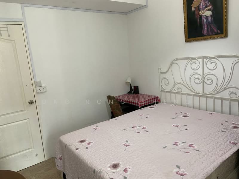 Tiara, 1 Kim Seng Walk, Room Rental, 180 sqft, Apartment For Rent, by Ong Rong Sheng, 500199942 - Bedroom - PropertyGuru.com.sg