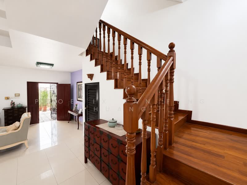 3-storey Inter-terrace near Serangoon MRT, Nex & Maris Stella, , 4 Bedrooms, 2,300 sqft, Terraced House For Sale, by Phoenix Tan Feng Huang, 500199948 - Entrance - PropertyGuru.com.sg