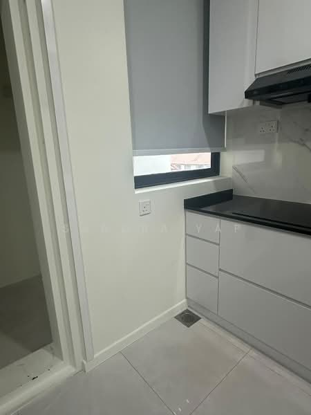 One Eighties Residences, 186 Joo Chiat Terrace, 2 Bedrooms, 635 sqft, Apartment For Rent, by Sandra Yap, 500199958 - Kitchen - PropertyGuru.com.sg