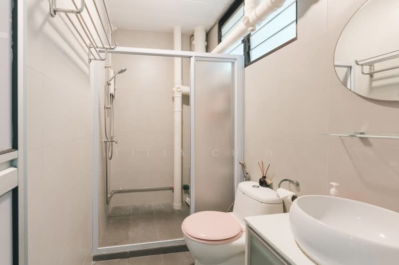 538 Jelapang Road, 538 Jelapang Road, 3 Bedrooms, 1,076 sqft, HDB Flat For Sale, by Tilia Chin, 500199961 - Bathroom - PropertyGuru.com.sg