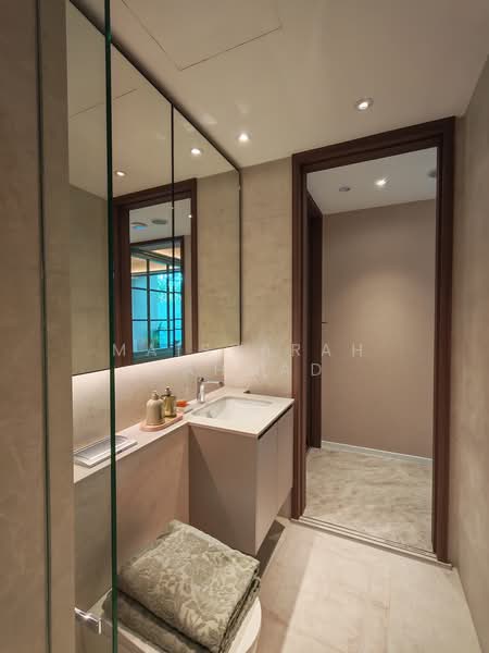 Dunearn House, 770 Dunearn Road, 2 Bedrooms, 667 sqft, Condominium For Sale, by Maisyarah Rahmad, 500199966 - Bathroom - PropertyGuru.com.sg