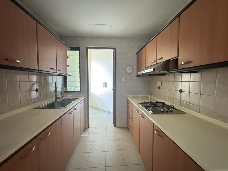 Simsville, 6 Geylang East Avenue 2, 2 Bedrooms, 969 sqft, Condominium For Rent, by Caleb Peh, 500199967 - Kitchen - PropertyGuru.com.sg