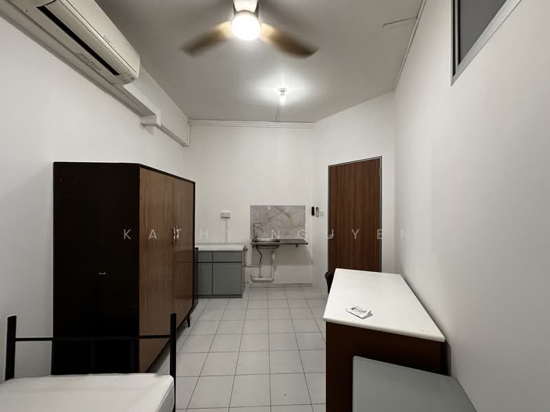 Sims 450 Centre, 450 Sims Avenue, Room Rental, 100 sqft, Walk-up Apartment For Rent, by Kathy Nguyen, 500199974 - Interior - PropertyGuru.com.sg
