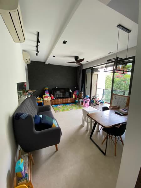 Thomson Impressions, 20 Lorong Puntong, 3 Bedrooms, 1,055 sqft, Condominium For Sale, by Mohamed Ameen, 500199988 - Living Room - PropertyGuru.com.sg