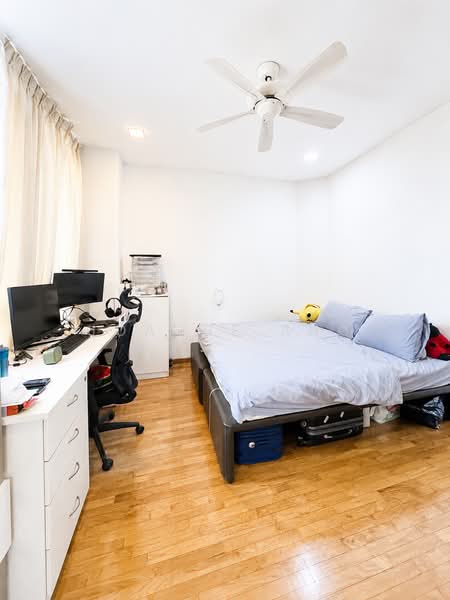 Jalan Kemuning, Jalan Kemuning, 5 Bedrooms, 4,200 sqft, Semi-Detached House For Sale, by Joanne Ang, 500200001 - Bedroom - PropertyGuru.com.sg