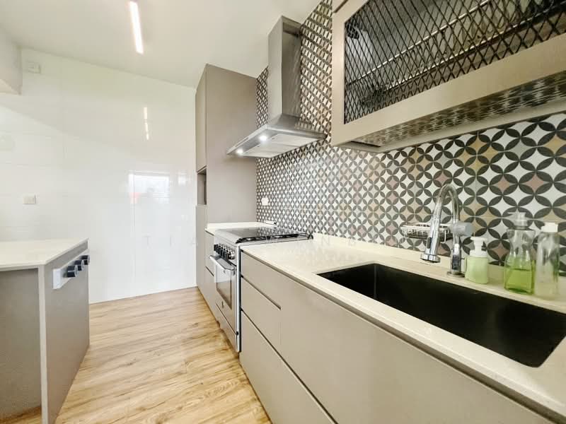 264 Toa Payoh Apex, 264 Toa Payoh East, 3 Bedrooms, 1,001 sqft, HDB Flat For Rent, by Tian Wenbin, 500200002 - Kitchen - PropertyGuru.com.sg