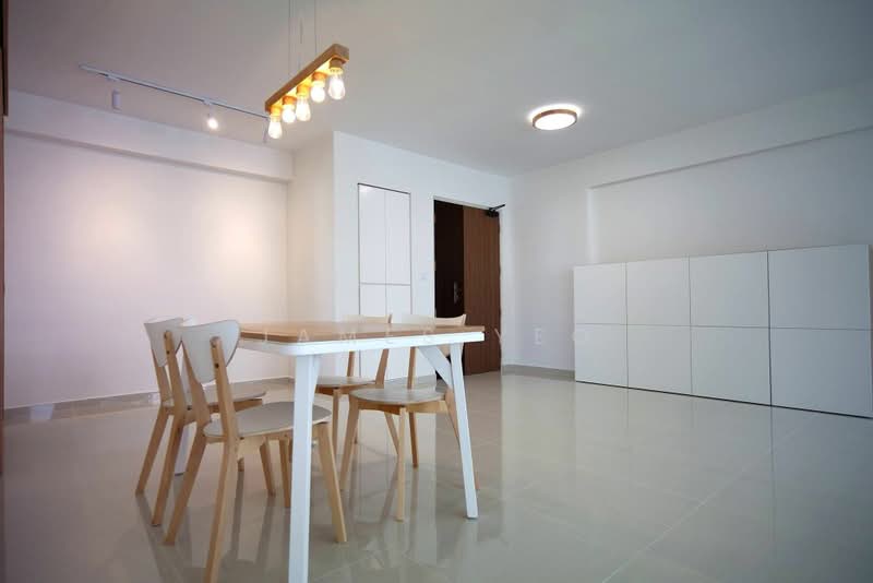 453B Bukit Batok West Avenue 6, 453B Bukit Batok West Avenue 6, 3 Bedrooms, 1,237 sqft, HDB Flat For Sale, by James Yeo, 500200006 - Dining Room - PropertyGuru.com.sg