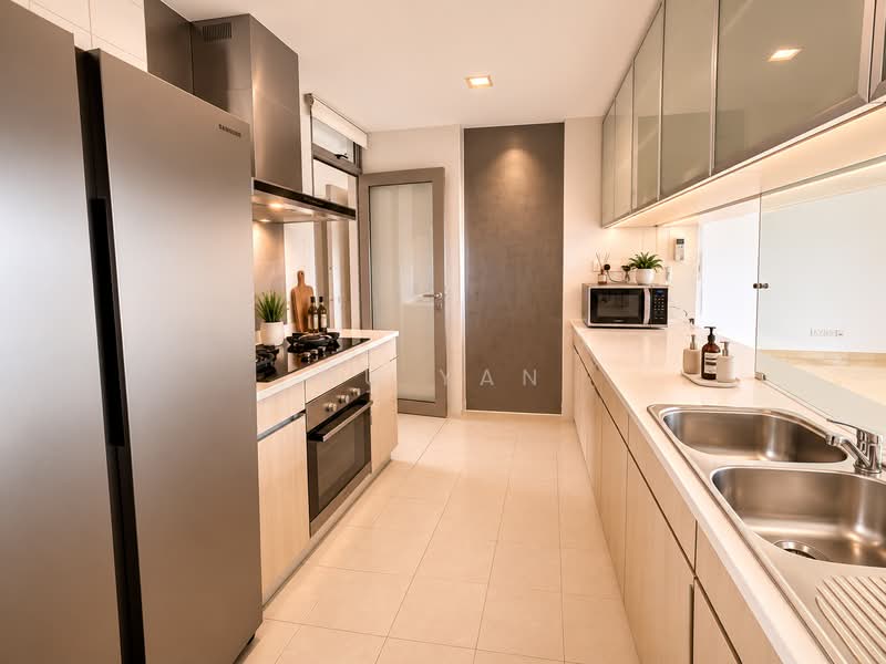 The Shelford, 1 Shelford Road, 4 Bedrooms, 2,293 sqft, Condominium For Rent, by Hu Yan, 500200018 - Kitchen - PropertyGuru.com.sg